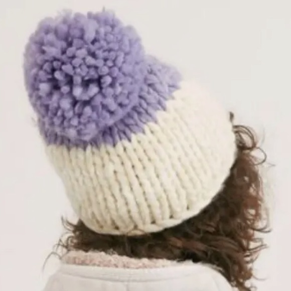 Free People Accessories - Free People Beanie Cozy Up Color Block with Pom Pom - Lavender & Ivory NWOT